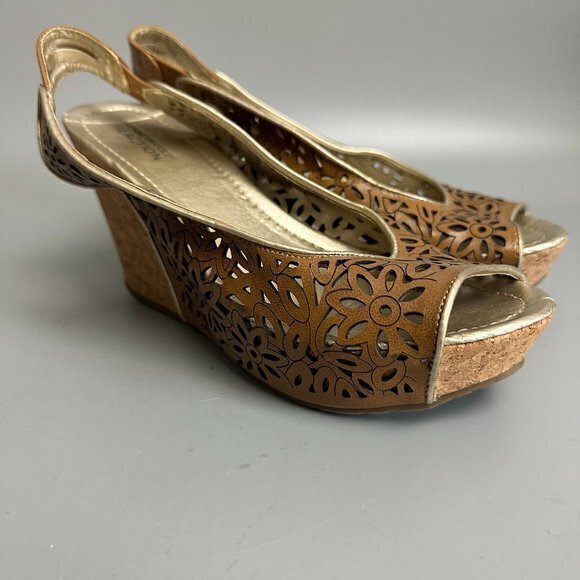 Kenneth Cole Reaction Brown Floral cut out Cork Slingback peep Wedge Sz 7.5 - Picture 1 of 5